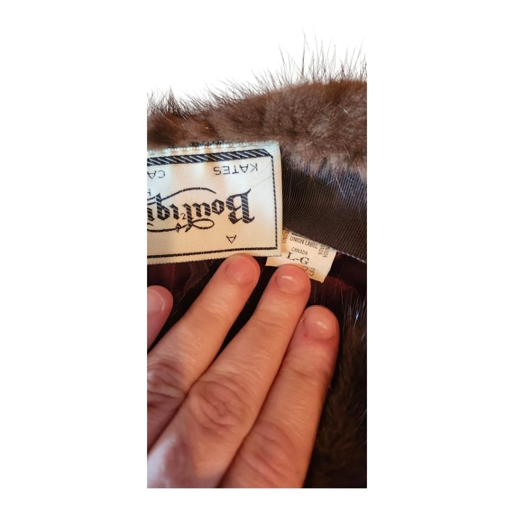 Vintage Luxe: Boutique Kates Canada Real Mink Fur Beret - Picture 5 of 9